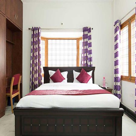 Fresh Living Prime Banjara Hotel Hyderabad Exterior photo