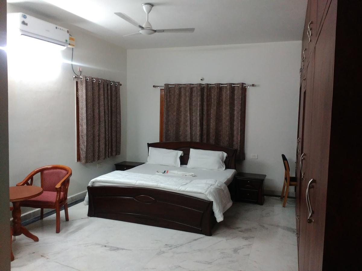 Fresh Living Prime Banjara Hotel Hyderabad Exterior photo