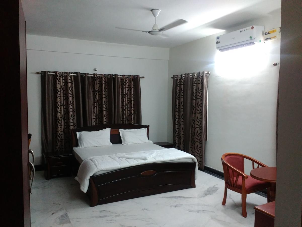 Fresh Living Prime Banjara Hotel Hyderabad Exterior photo