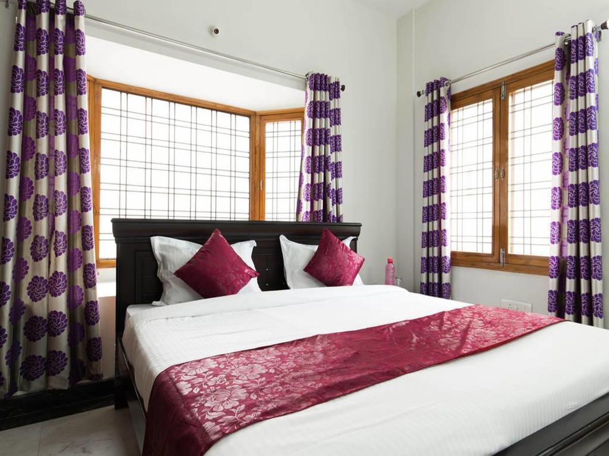 Fresh Living Prime Banjara Hotel Hyderabad Exterior photo